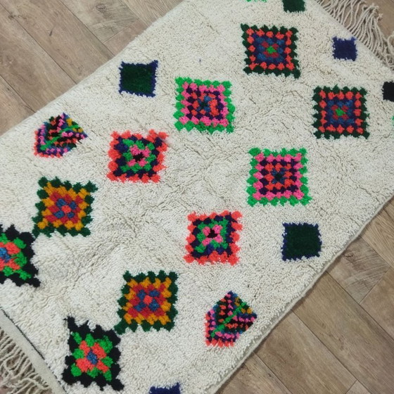 Image 1 of Marokkaans Berber Azilal tapijt – Natuurlijke wol – 153 x 100 cm – Kleurrijke handgemaakte stijl