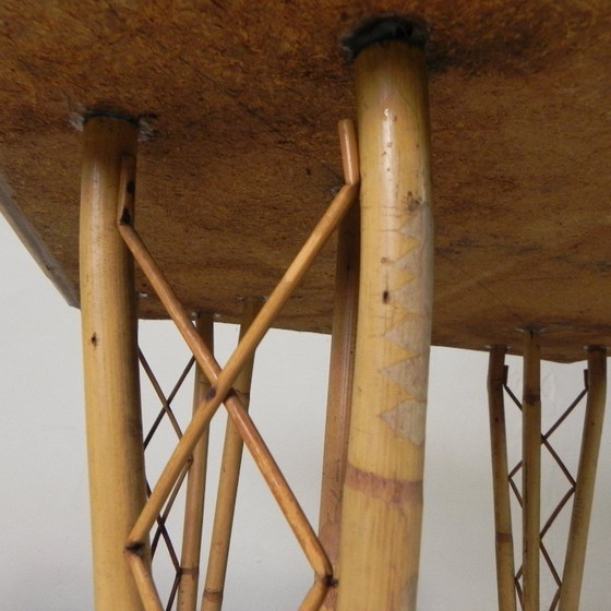 Image 1 of Tavolo da pranzo vintage in bambù con piastrelle rosse, bianche e blu, anni '50