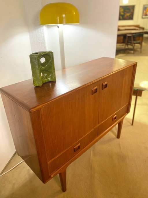 Petit meuble Scandinave en teck vers 1970