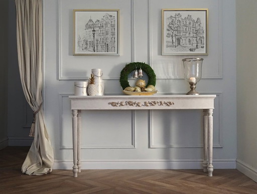 MonAntonine Console Viellie I