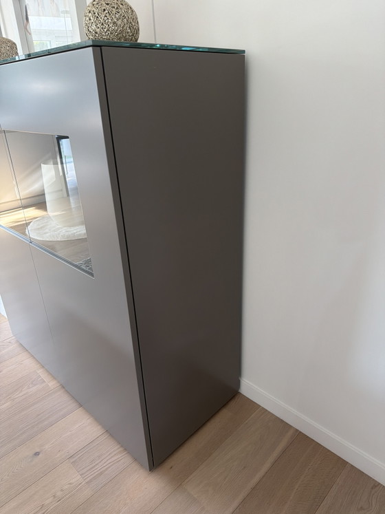 Vitrine Karat avec éclairage LED et verre – Wood (photo 2 of 6)
