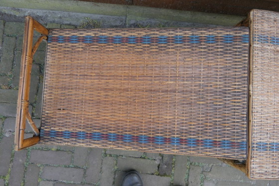 Image 1 of prachtige antieke Franse lounge ligstoel, gemaakt van rotan en bamboe
