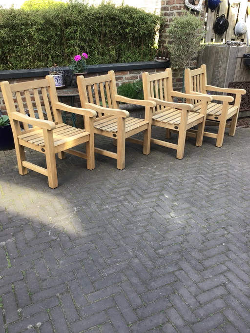 4 mooie Teakhouten tuinstoelen van het merk Teak and Garden izgst