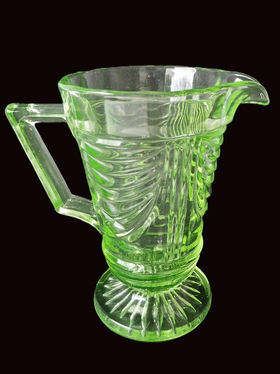 Image 1 of Sowerby Glassworks UK - Jarra de agua de vidrio de uranio Art Déco - Años 20