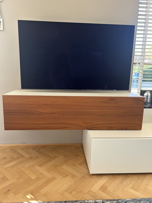 Disposición de muebles para TV Hulsta Neo