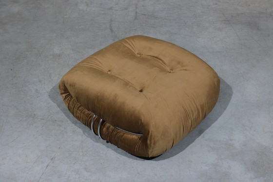 Image 1 of Loungefauteuil en voetenbank van Afra & Tobia Scarpa voor Cassina, jaren 70.