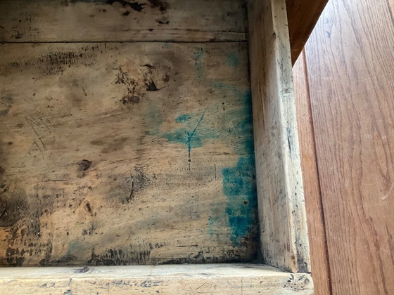 Originale alte chinesische kleine Kommode / Schreibtisch – Schlicht, robust, rustikal (Wabi-Sabi) (photo 11 of 12)