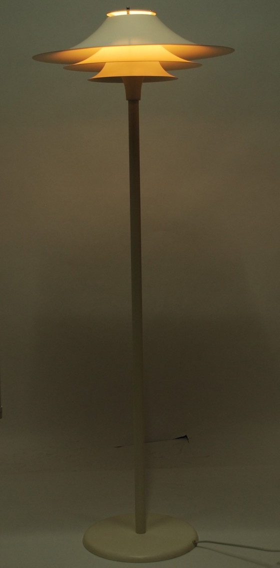 Image 1 of Lampadaire danois Lyfa vintage des années 1970