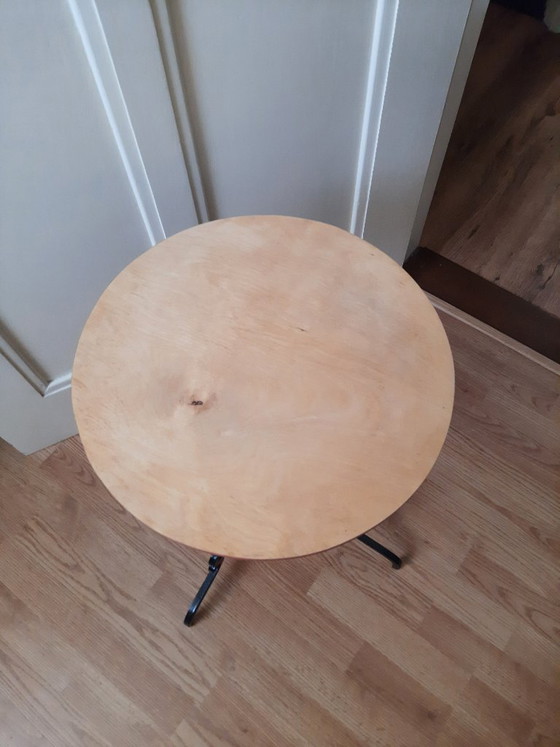 Image 1 of table d'appoint ancienne