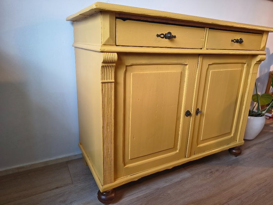 Credenza Giallo Ocra Caratteristica / Mobile Vintage – Credenze, Brass, Wood (photo 6 of 10)