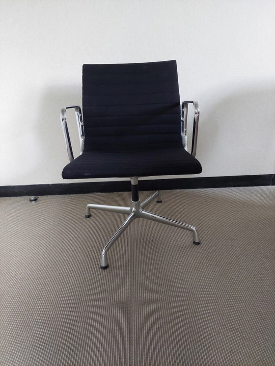 Image 1 of 3 sedie originali Vitra sedie in alluminio EA108