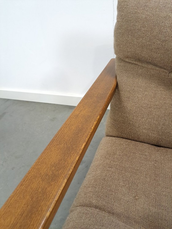 Image 1 of Bruin grijze fauteuil met eikenhouten frame