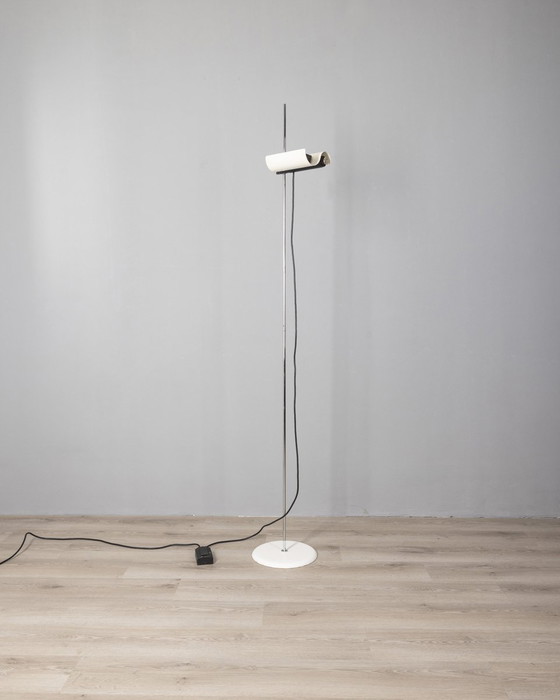 Image 1 of Vintage 1970s floor lamp mod. Dim 333 design Vico Magistretti for Oluce 