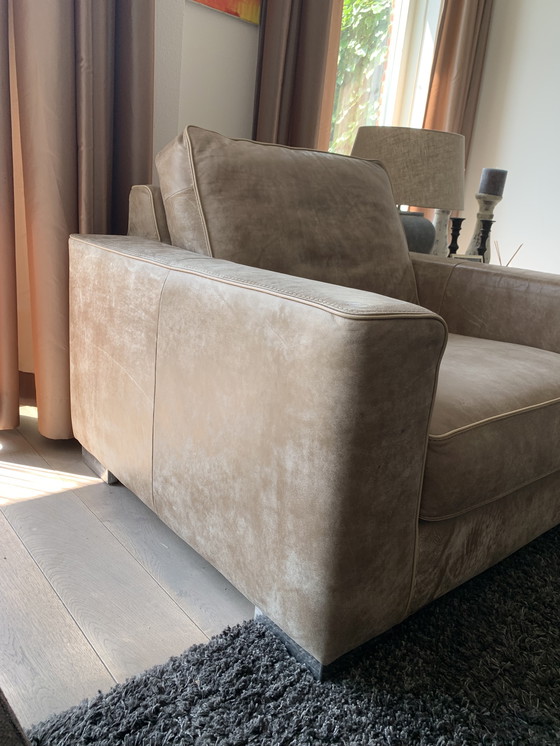 Image 1 of Fauteuil en cuir / Love seat (2x)