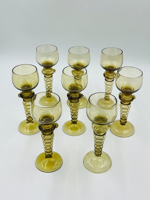 Lot de 8 verres à vin Roemer verts – glazen karaffen, Glass