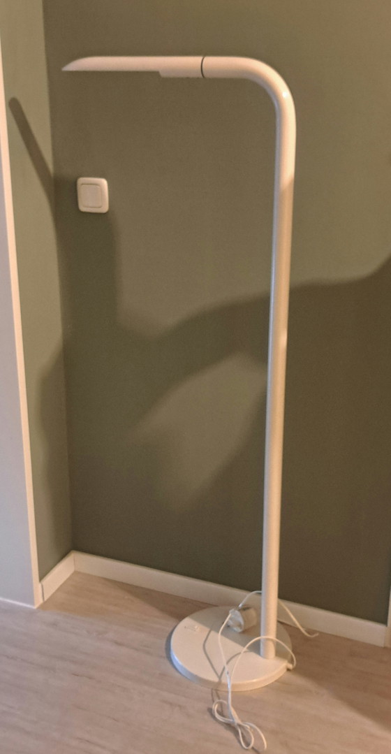 Vintage 1980s Tubular Floor Lamp – White Postmodern Design – West Germany – May & Christe, Floor lights, Metal (photo 6 of 8)