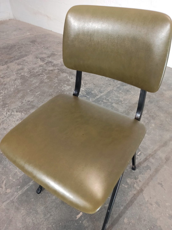 2 X Ynske Kooistra für Marko Industriestühle – Esszimmerstühle, Skai, Metal (photo 11 of 15)
