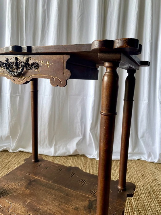 Image 1 of Geschnitzter Beistelltisch aus Holz im Jugendstil, Frankreich, frühes 20. Jahrhundert