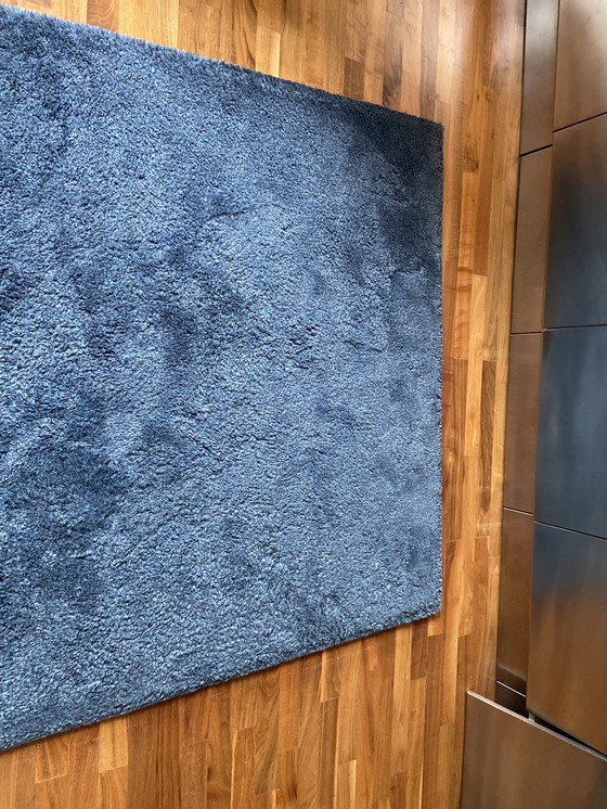 Image 1 of Teppich blau Wolle 6,10x1,55 Meter Marke Kvadrat