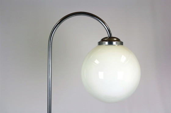 Image 1 of Gerestaureerde Art Deco Bauhaus vloerlamp van Jindrich Halabala, 1940S