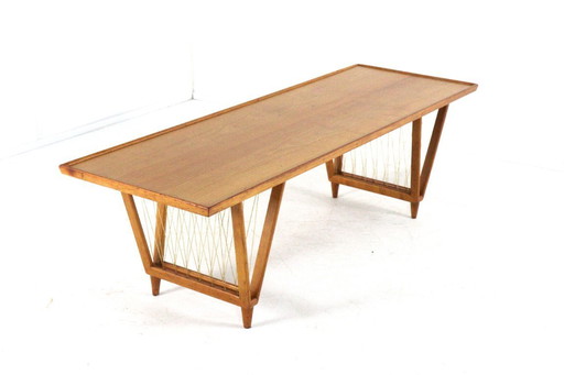 Vintage salontafel notenhout noten ''Deinum'