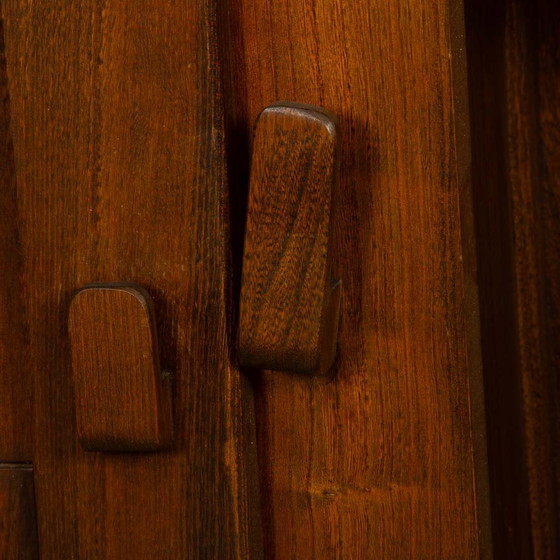 Image 1 of Brutalistisch dressoir in massief iepenhout, 1970