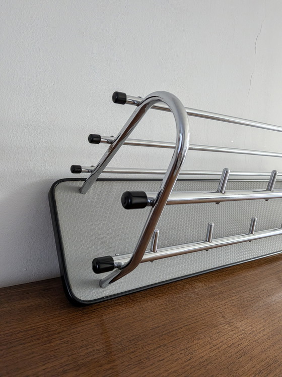 Image 1 of Vintage kapstok uit de jaren 60, in de stijl van een Amerikaanse diner, voor aan de muur.