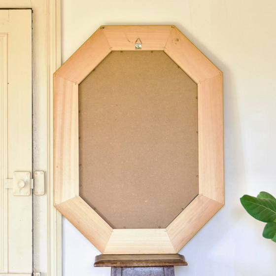 Image 1 of Grand miroir à parcloses, biseauté, forme octogonale en bois doré