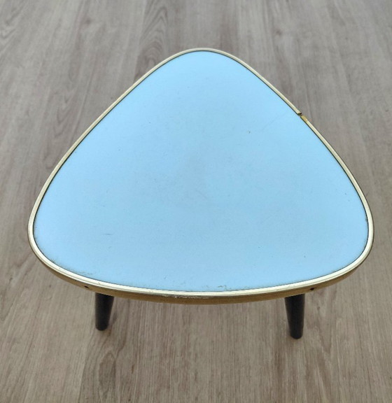 Image 1 of Vijftiger jaren bijzettafel in lichtblauw