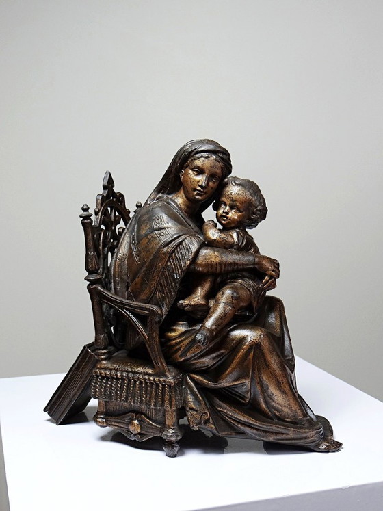Image 1 of Estatuilla de zinc patinado de la Virgen de la Silla, finales del siglo XIX/principios del siglo XX.
