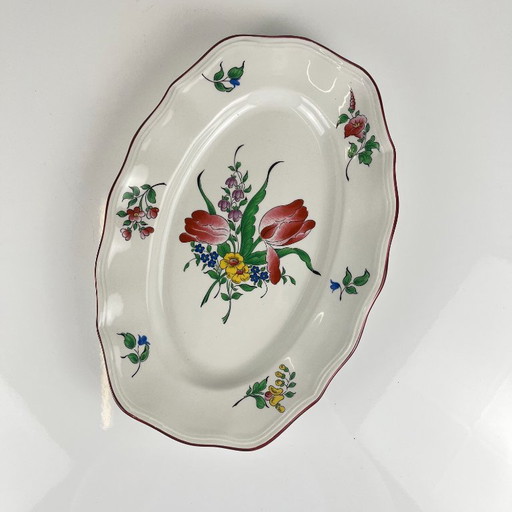 Plato pequeño ovalado con extremo plano, modelo "Réverbère" de KG Lunéville, motivo tulipán – servies, Ceramic