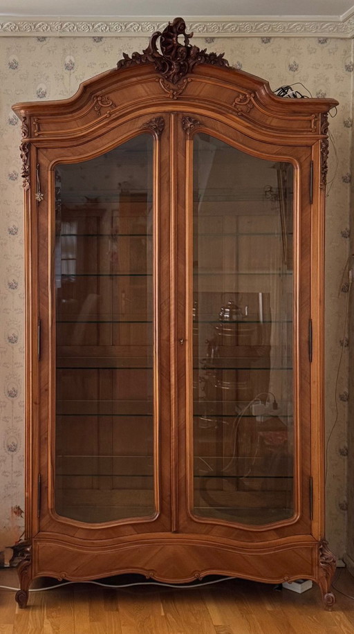 Magnifique grande vitrine de style néorococo, vers 1900-1930