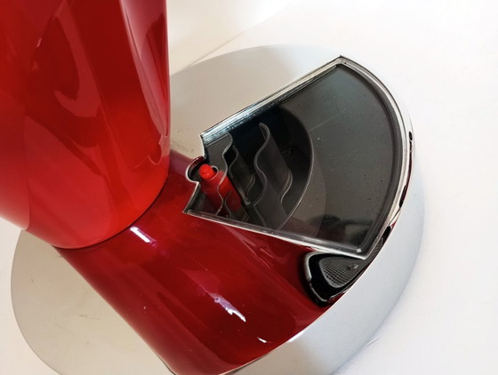 Image 1 of Máquina de café espresso Bugatti Diva roja diseñada por Andreas Seegatz