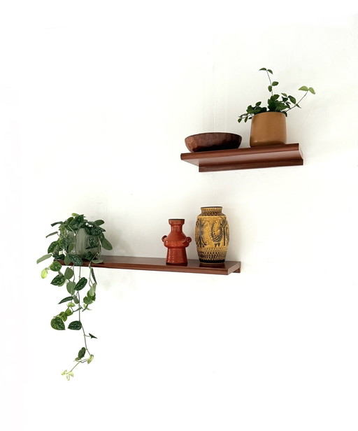 Set of 2 vintage wall shelves '80