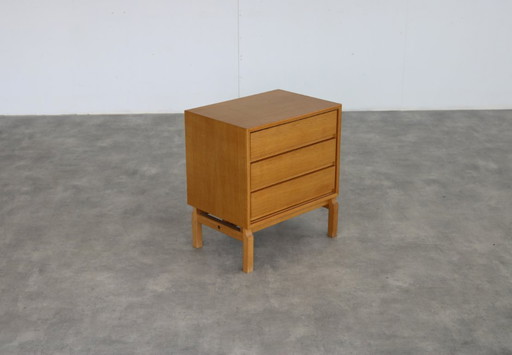 Vintage Marian Grabinski, Ikea Ladenkast