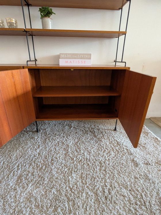 Image 1 of Vintage, teakhouten modulair wandsysteem Hilker Omnia