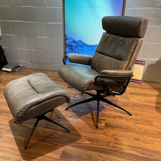 Image 1 of Fauteuil inclinable Stressless Tokyo avec repose-pieds