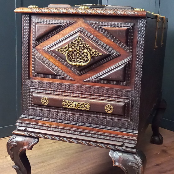 Image 1 of Coffre de campagne colonial anglo-indien, vers 1840-1850