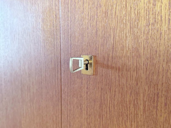 Image 1 of Système mural en noyer Hilker Omnia – années 1960