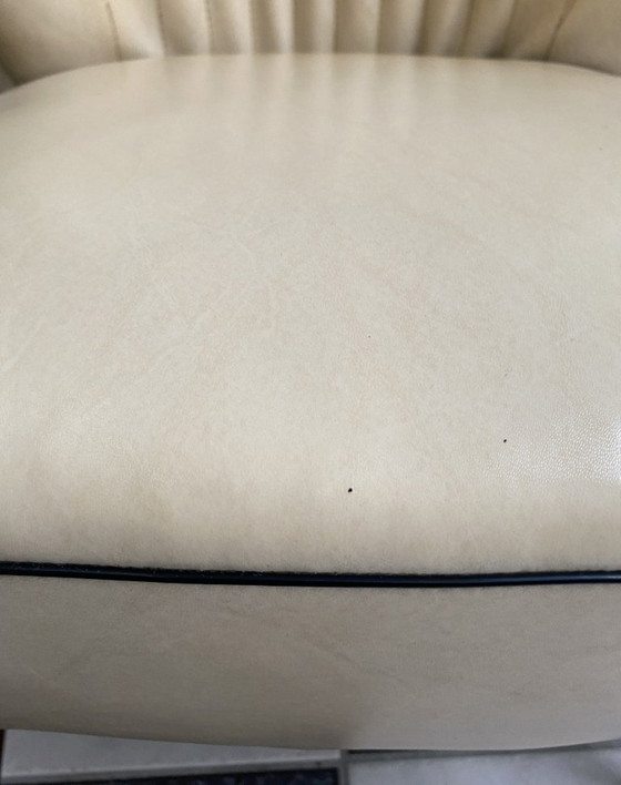 Image 1 of 2 sedie da cocktail in skai bianco anni '60