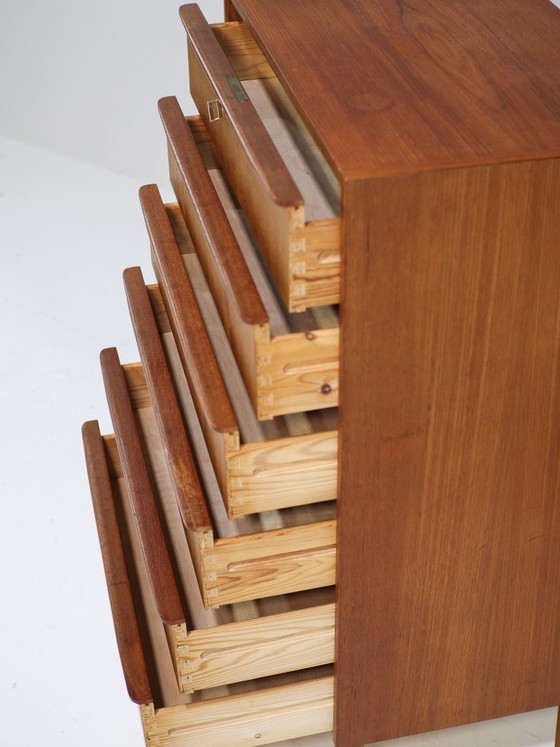 Image 1 of Commode haute et étroite en teck, style danois vintage