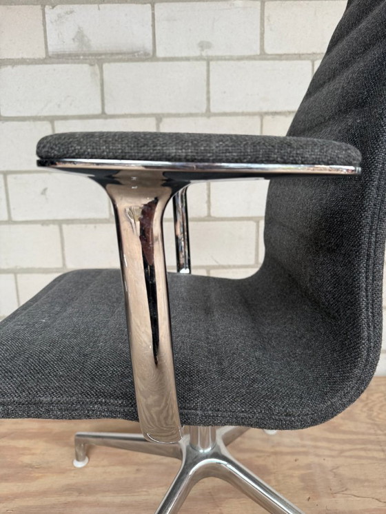 Image 1 of Cappellini Lotus Drehsessel (mehrere verfügbar)