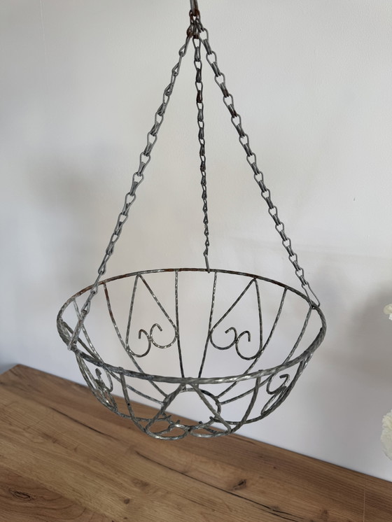 Image 1 of Vintage hanging basket for plants