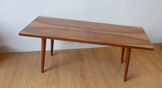 Image 1 of Table basse des années 1970.