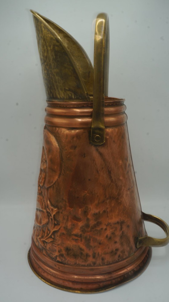 Image 1 of Soporte para paraguas de cobre antiguo, cubo de carbón para pellets, kit de pellets con relieve de Rembrandt