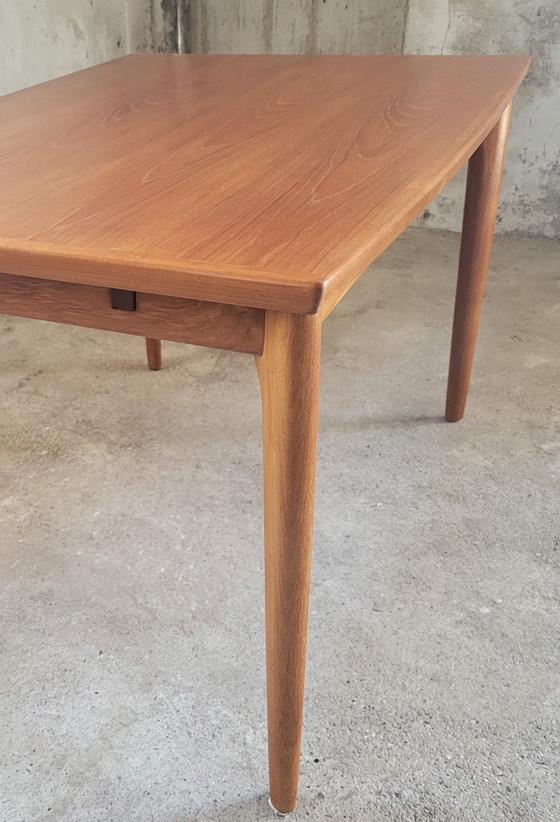 Image 1 of Table de salle à manger extensible en teck par Grete Jalk pour Glostrup