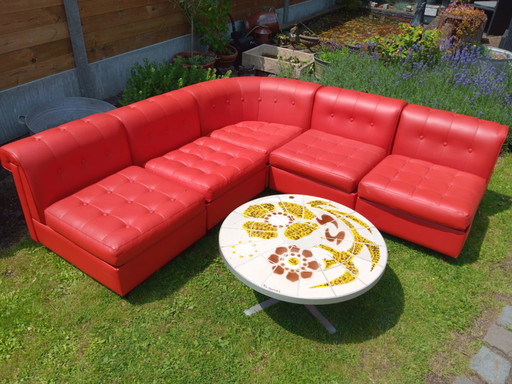 Modularer Sessel mit Couchtisch