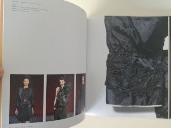 Spectres: When Fashion Turns Back – Momu, Coffee table books, Paper, Textile (photo 3 of 6)