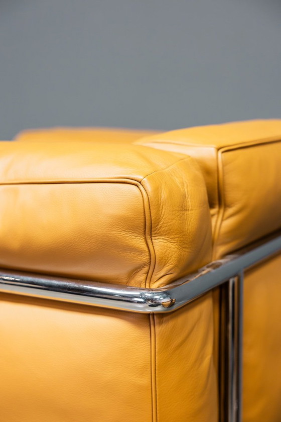 Corbusier LC2, armchairs – Cassina, Other (photo 6 of 12)