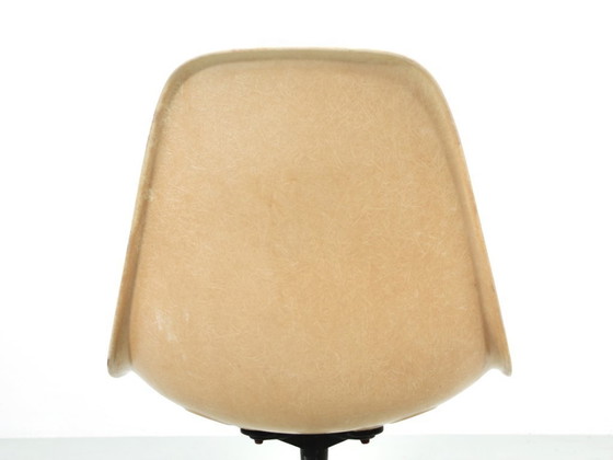 Image 1 of Suite aus 4 drehbaren Space Age-Stühlen. Bezug aus dem Original. Charles Eames - Herman Miller